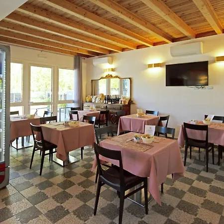 Bed & Breakfast Il Sole Nel Mare - Lido Di Volano 3*